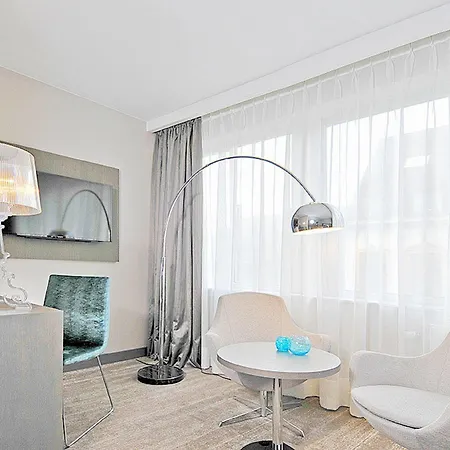Hotel Agenda Louise 3*